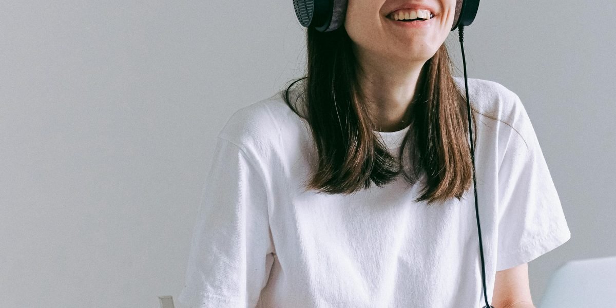 Remote team members share a moment of genuine laughter during a virtual team-building activity, fostering stronger connections.